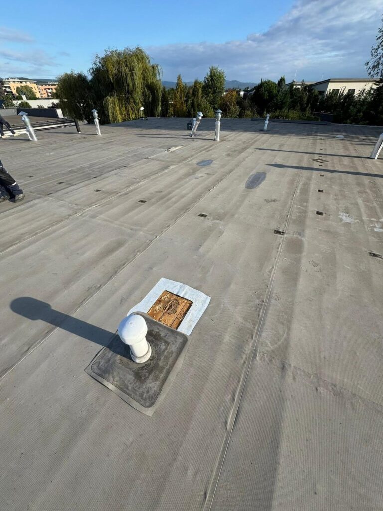 Detail prestupov a strešných prvkov na plochej streche