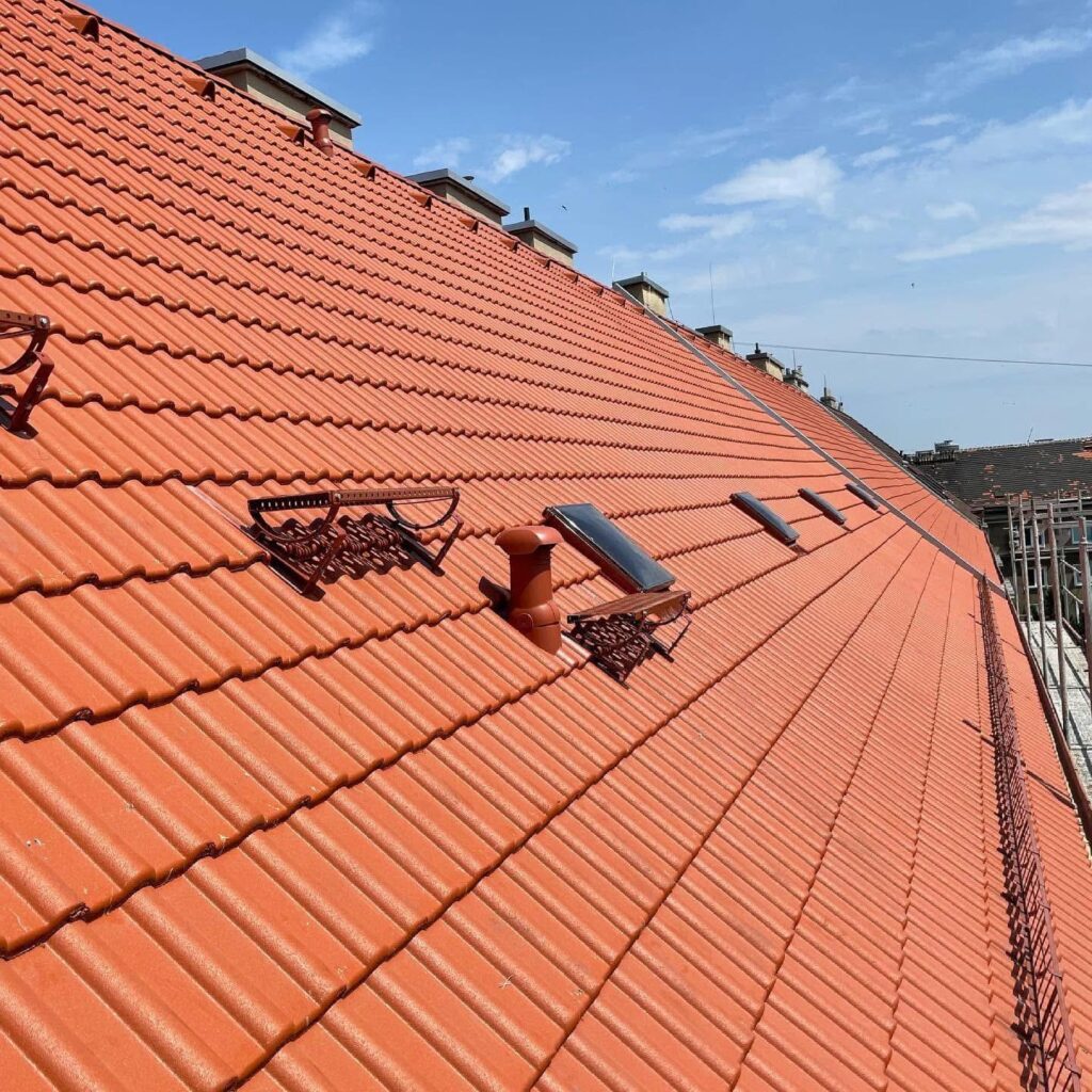 Detail strešných prvkov na zrekonštruovanej sedlovej streche