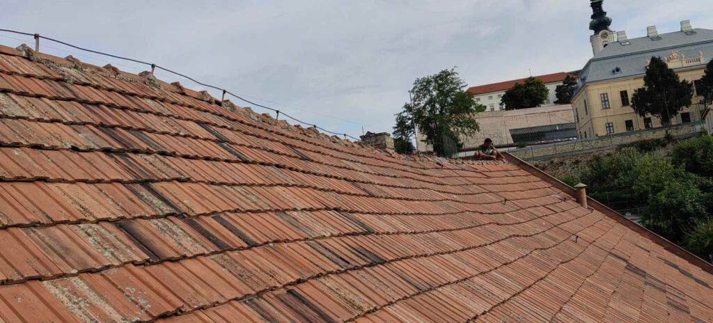 Detail valbovej strechy po dokončení rekonštrukcie v Nitre